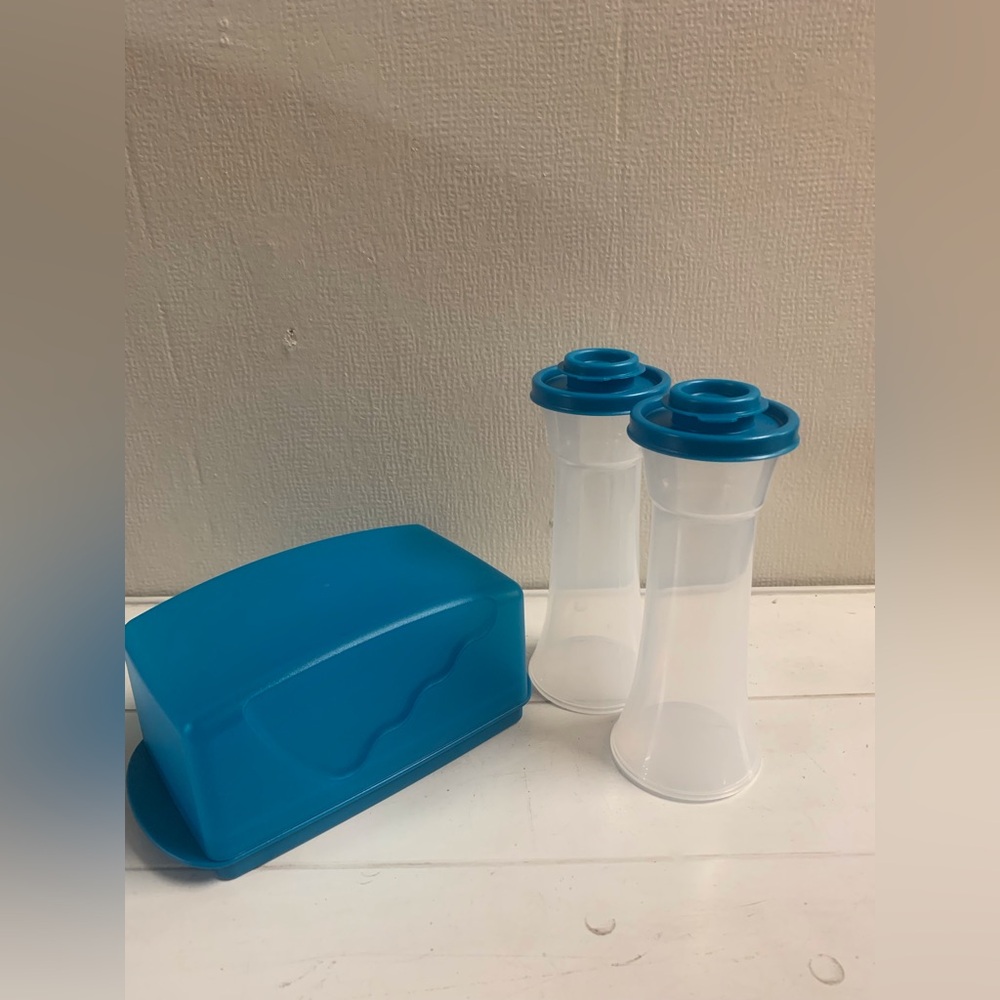 Tupperware Table Accessories Set - Picture 2 of 5